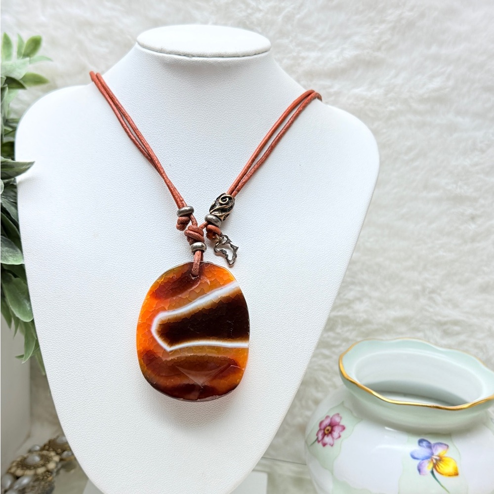 African Leather Brown Agate Stone Pendant Necklace
